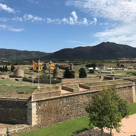 En Complejo Residencial En Santa Margarita, * Rosas